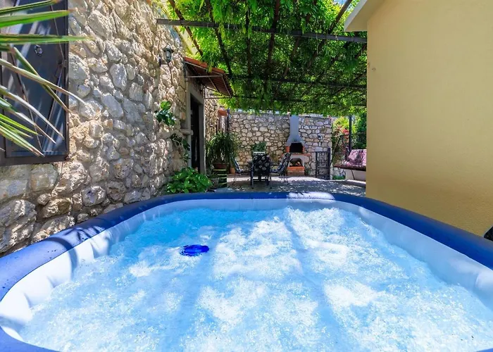 Sea & Heritage Retreat By Aneo Travel Bribir (Primorje-Gorski Kotar)